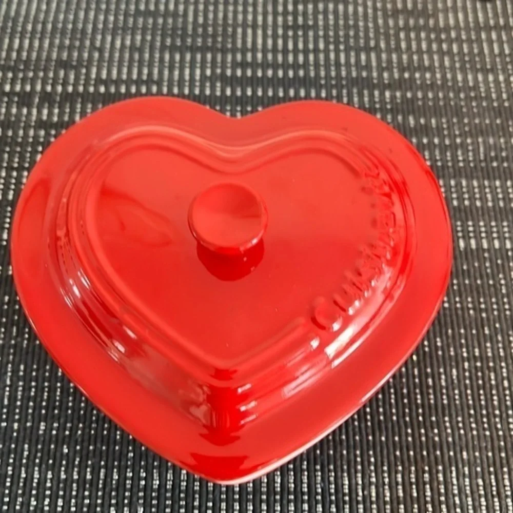 1 Piece CUISINART Red Heart Shaped Ramekin w/ LID9 Oz. Valentines